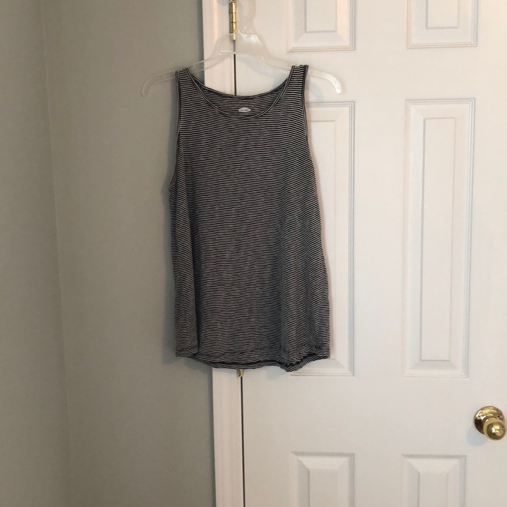 Black & white stripped tank top.